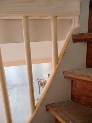 Treppen und Hadläufe